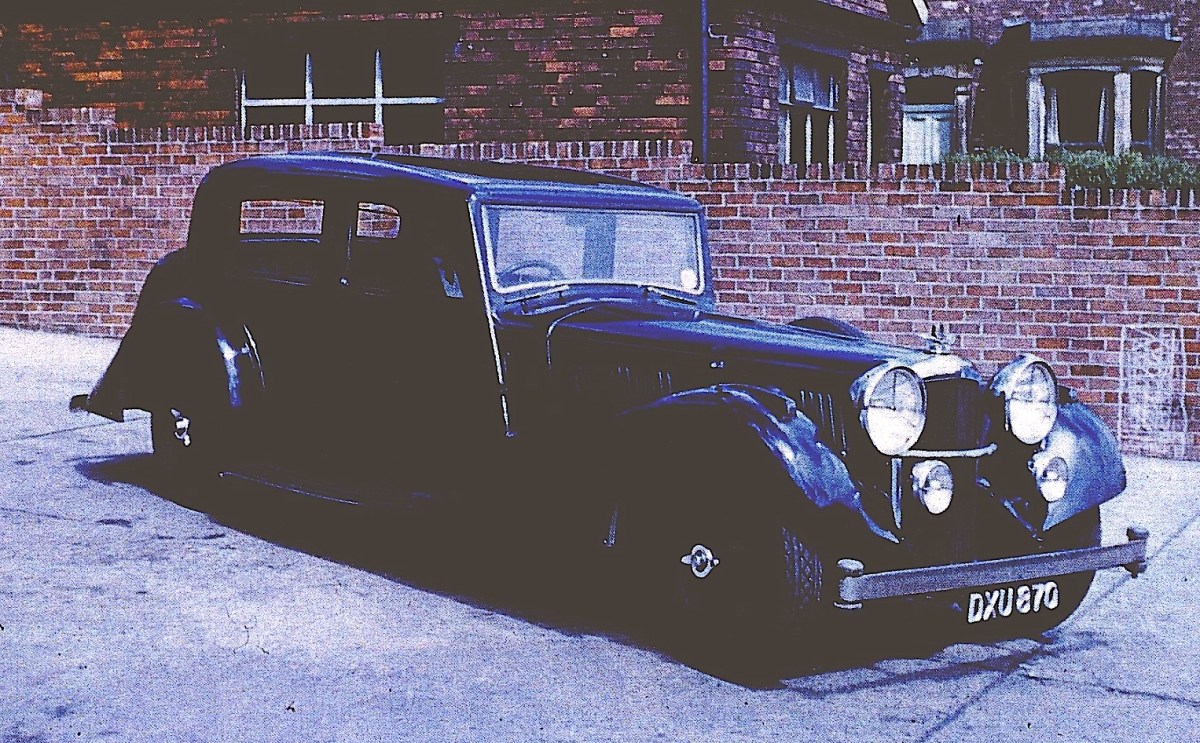 14303 4.3 Litre SA Mayfair Carriage Saloon, DXU 870