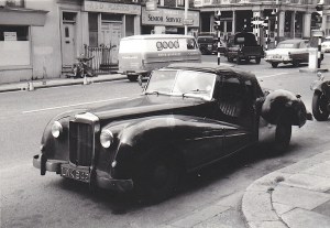 25136 London July 1965 Nick Georgano photo